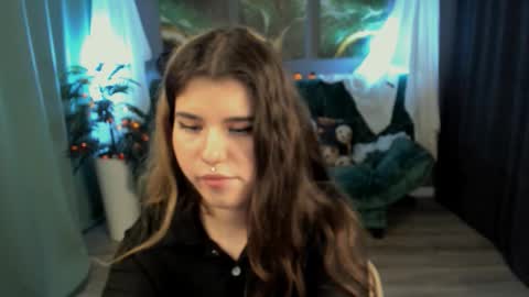 Anora online show from October 15, 2025, 8:31 pm