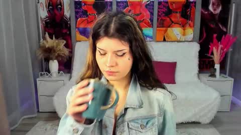 Anora online show from November 21, 2025, 6:17 pm