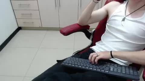 Snapshot of anthony_rays chatting on February 17, 2026, 8:04 pm A N T H O N Y online show from February 17, 2026, 8:04 pm