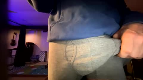 Anthony online show from December 17, 2025, 12:22 pm