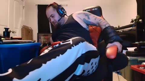 anthonygiacomazzo1 online show from January 19, 2026, 2:26 am