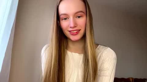 Snapshot of antionettepulgarin chatting on February 21, 2026, 2:07 pm Viktoria online show from February 21, 2026, 2:07 pm