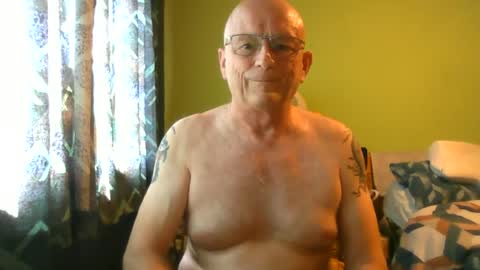 Snapshot of antmatt2025 chatting on June 26, 2026, 3:38 pm antmatt2025 online show from June 26, 2026, 3:38 pm