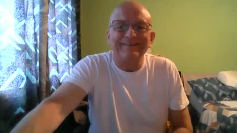 Snapshot of antmatt2025 chatting on June 29, 2026, 5:24 pm antmatt2025 online show from June 29, 2026, 5:24 pm