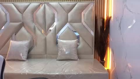 Antonela online show from October 28, 2025, 12:52 pm