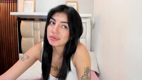 Antonella online show from December 18, 2024, 11:51 pm
