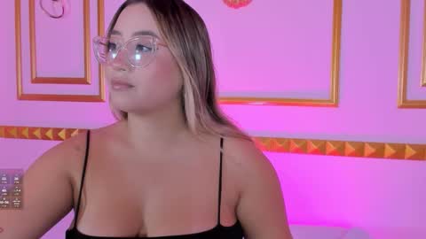 A N T O N E L L A  online show from October 30, 2025, 12:50 pm