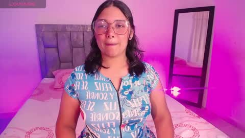 Snapshot of antonella_hot_x chatting on November 3, 2025, 11:26 pm Antonella online show from November 3, 2025, 11:26 pm