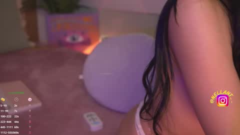 Snapshot of antonella_maitt chatting on February 19, 2025, 3:39 am Nell. online show from February 19, 2025, 3:39 am