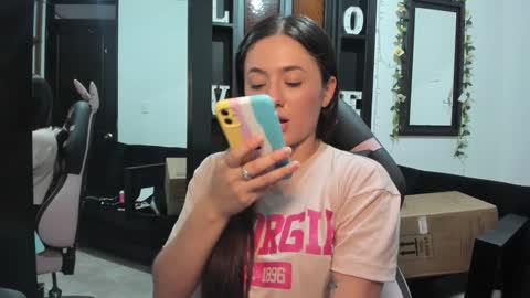 antonella  online show from December 17, 2024, 7:37 pm