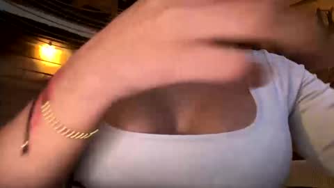 Snapshot of antonella_silva chatting on October 18, 2025, 10:54 pm Anto online show from October 18, 2025, 10:54 pm