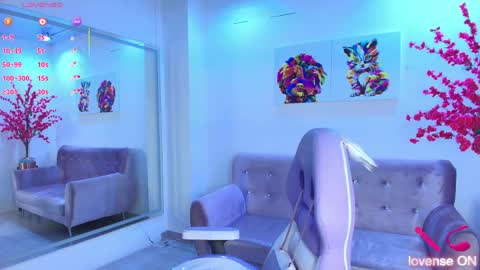Snapshot of antonella_wiild chatting on May 17, 2026, 3:48 am Antonella online show from May 17, 2026, 3:48 am