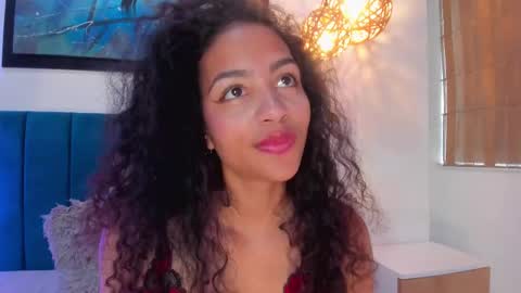 AntonellaHall  online show from March 4, 2025, 2:53 pm