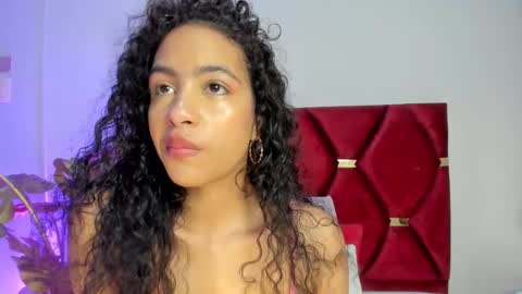 AntonellaHall  online show from October 11, 2025, 12:36 pm