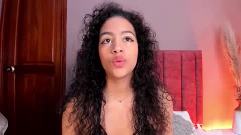 AntonellaHall  online show from November 21, 2025, 12:04 pm