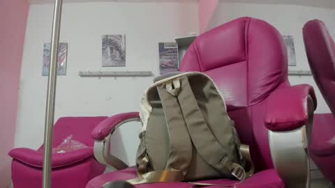 Snapshot of antonellakling_ chatting on November 14, 2025, 11:02 pm ANTONELLA online show from November 14, 2025, 11:02 pm