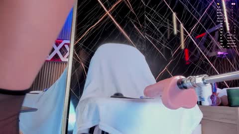 Antonella Russel online show from December 6, 2024, 7:01 pm