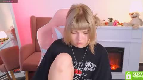 antonia_ferrero online show from September 28, 2025, 5:57 am