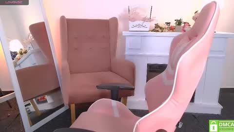 antonia_ferrero online show from October 5, 2025, 6:56 am