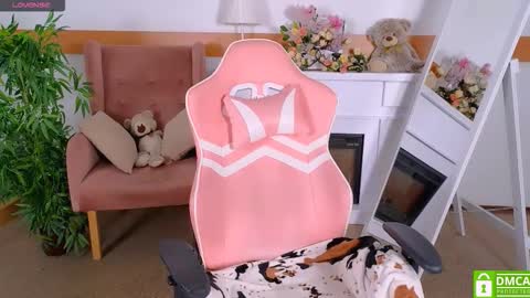 antonia_ferrero online show from October 23, 2025, 6:45 am