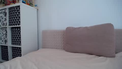 Antonia online show from March 7, 2025, 2:34 pm