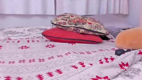 Snapshot of antoniart_ chatting on December 20, 2024, 5:25 am Antonia online show from December 20, 2024, 5:25 am