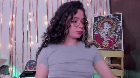 Snapshot of antoniart_ chatting on January 5, 2025, 2:38 am Antonia online show from January 5, 2025, 2:38 am