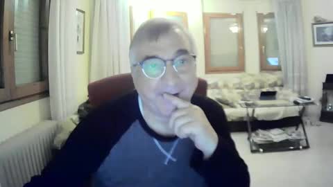 Antonio online show from February 14, 2025, 1:13 am
