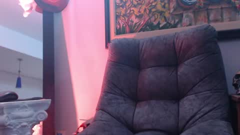 Snapshot of antoniocuervo chatting on January 3, 2025, 12:30 pm Hadez online show from January 3, 2025, 12:30 pm
