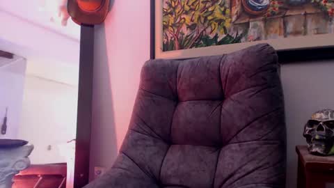 Snapshot of antoniocuervo chatting on January 25, 2025, 7:39 pm Hadez online show from January 25, 2025, 7:39 pm
