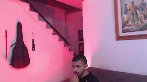 Snapshot of antoniocuervo chatting on February 13, 2025, 12:21 pm Hadez online show from February 13, 2025, 12:21 pm