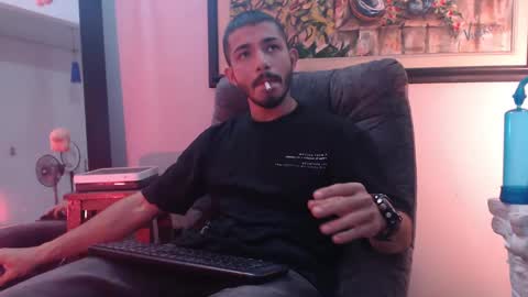 Snapshot of antoniocuervo chatting on February 15, 2025, 9:27 am Hadez online show from February 15, 2025, 9:27 am