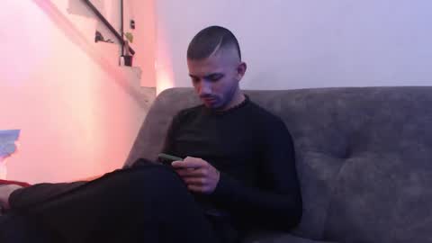 Snapshot of antoniocuervo chatting on March 7, 2025, 1:40 pm Hadez online show from March 7, 2025, 1:40 pm
