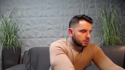 HI My name is Antonio online show from January 17, 2025, 8:11 pm