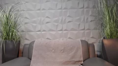 HI My name is Antonio online show from February 2, 2025, 9:02 pm