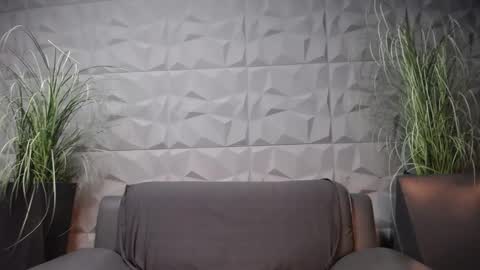 HI My name is Antonio online show from March 10, 2025, 12:07 am