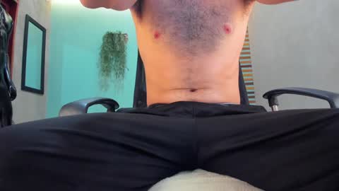 Juan Camilo online show from December 24, 2024, 6:28 pm