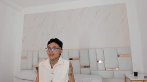 antony_d_ossa online show from April 12, 2026, 5:45 am