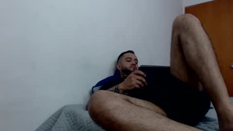 antony_smithh online show from February 7, 2025, 6:34 pm