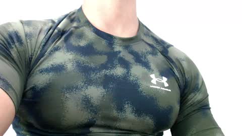 Snapshot of antonywebb94 chatting on March 30, 2026, 12:00 am Instagram miguelangel1802 online show from March 30, 2026, 12:00 am