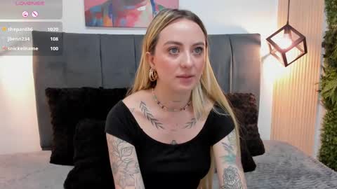 Antonia online show from September 15, 2025, 6:30 pm