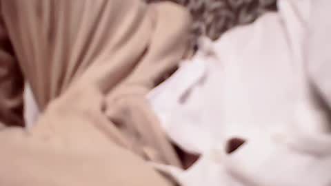 anupam373 online show from November 6, 2025, 2:18 pm