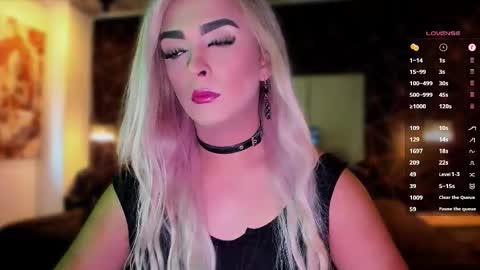 MissSophiaSpecter online show from September 14, 2025, 4:06 pm