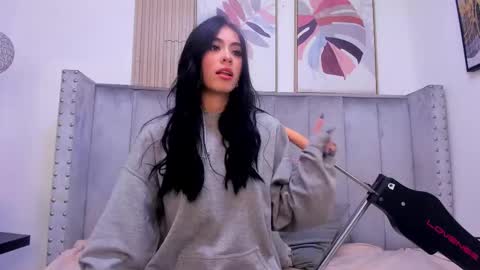 anya_belth online show from September 8, 2025, 7:46 pm