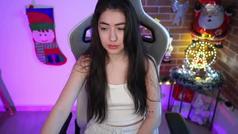 anya online show from December 7, 2024, 11:18 am