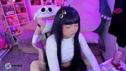 Any online show from October 8, 2025, 1:47 am