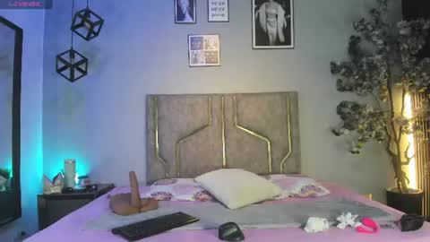 Snapshot of anyconnor chatting on July 31, 2026, 7:46 pm Any online show from July 31, 2026, 7:46 pm