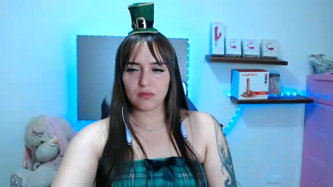 Anyela online show from June 14, 2026, 2:24 am