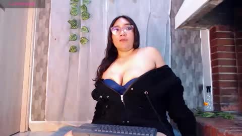 anyela_donecm online show from March 19, 2026, 8:13 pm
