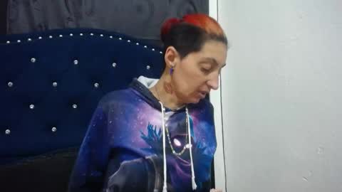 Snapshot of anyu_1306 chatting on December 16, 2024, 1:31 am anyu online show from December 16, 2024, 1:31 am